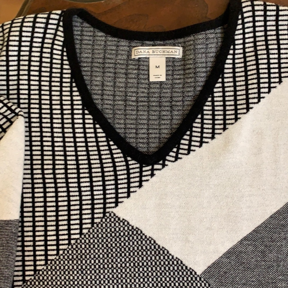 Dana Buchman 100% Cotton V-Neck 3/4 Sleeves